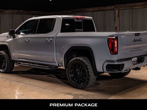 Used 2024 GMC Sierra 1500 AT4 w/ Technology Package image 7