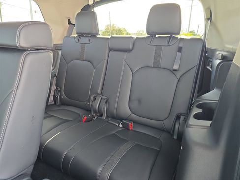 Certified 2025 Honda Pilot EX-L image 14