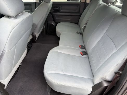 Used 2020 RAM 1500 Express RWD image 15