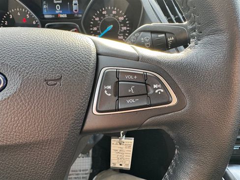 Used 2018 Ford Escape SEL image 12