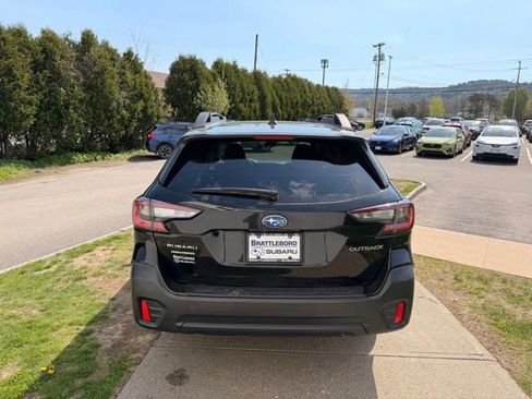 Used 2022 Subaru Outback Premium AWD/4WD image 6