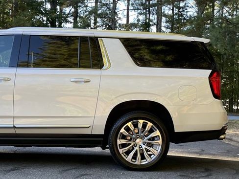 Used 2022 GMC Yukon XL Denali w/ Max Trailering Package image 7