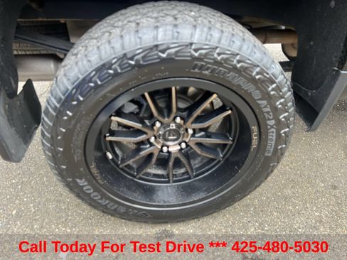 Used 2021 Chevrolet Silverado 1500 LT Trail Boss w/ Convenience Package II AWD/4WD image 13