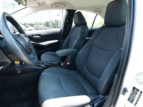 Used 2021 Toyota Corolla LE FWD image 22