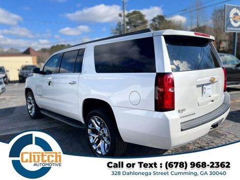 Used 2020 Chevrolet Suburban LT image 9
