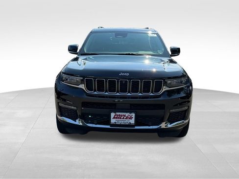 Used 2021 Jeep Grand Cherokee L Limited w/ Luxury Tech Group II AWD/4WD image 2