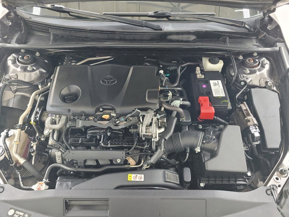 Used 2020 Toyota Camry LE FWD image 30