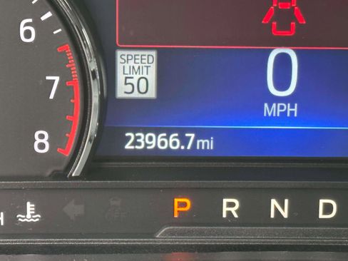 Used 2022 Ford Explorer ST-Line w/ Class IV Trailer Tow Package image 27