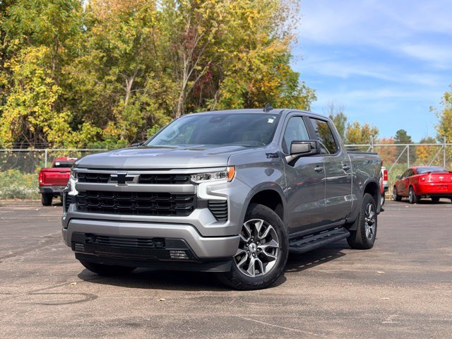 Used 2023 Chevrolet Silverado 1500 RST AWD/4WD image 2
