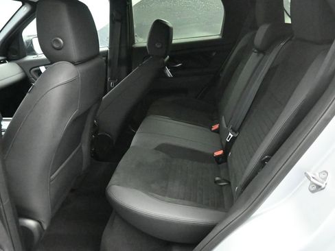 Used 2023 Land Rover Discovery Sport SE AWD/4WD image 21