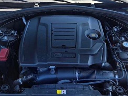 Used 2023 Land Rover Range Rover Velar R-Dynamic S image 23