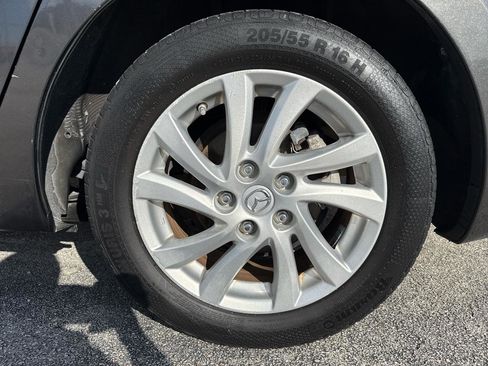 Used 2012 MAZDA MAZDA3 i Touring image 37