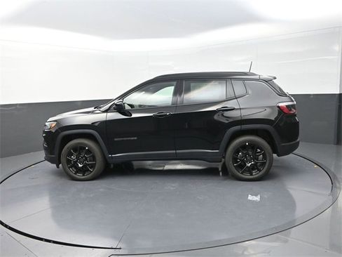 New 2026 Jeep Compass Latitude image 4
