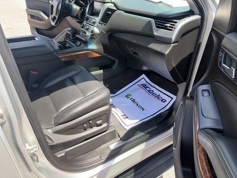 Used 2020 Chevrolet Suburban Premier RWD image 27
