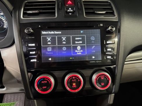 Used 2017 Subaru Forester 2.5i Limited AWD/4WD image 3