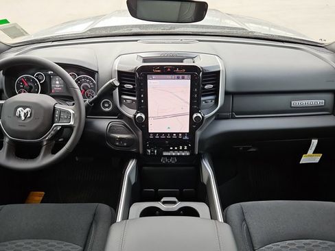 New 2026 RAM 3500 Big Horn AWD/4WD image 15