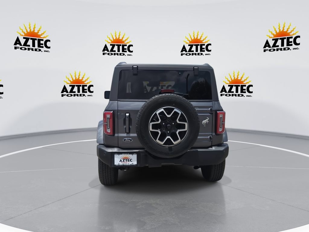 Used 2024 Ford Bronco Outer Banks AWD/4WD image 7