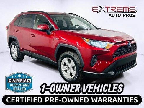 Used 2019 Toyota RAV4 LE w/ Carpet Mat Package AWD/4WD image 1