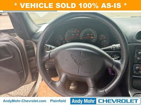 Used 2000 Chevrolet Corvette Coupe w/ Memory Pkg RWD image 18