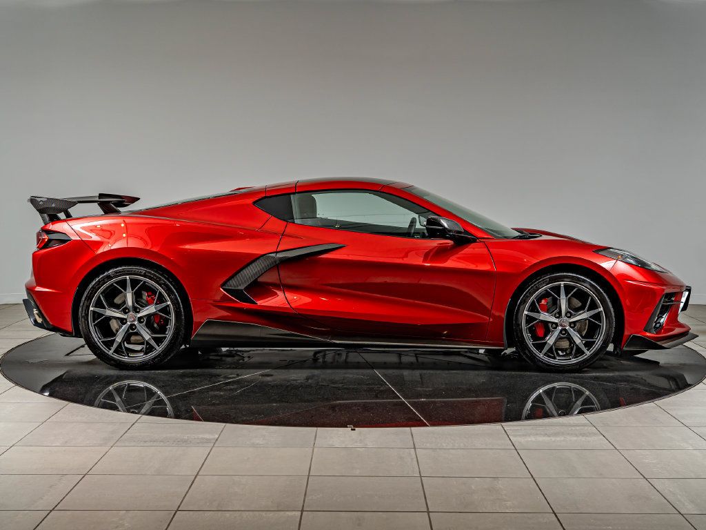 Used 2021 Chevrolet Corvette Stingray Premium Cpe w/ Z51 Performance Package RWD image 4
