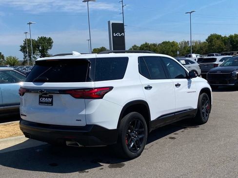 Used 2023 Chevrolet Traverse Premier w/ Redline Edition AWD/4WD image 8