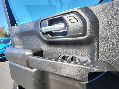 Used 2023 Chevrolet Silverado 1500 Custom image 22