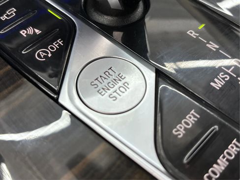 Used 2019 BMW X7 xDrive50i w/ Luxury Seating Package image 39