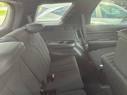 Used 2025 Hyundai Palisade Calligraphy AWD/4WD image 16