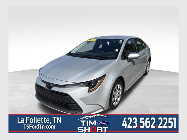 Used 2024 Toyota Corolla LE FWD image 1