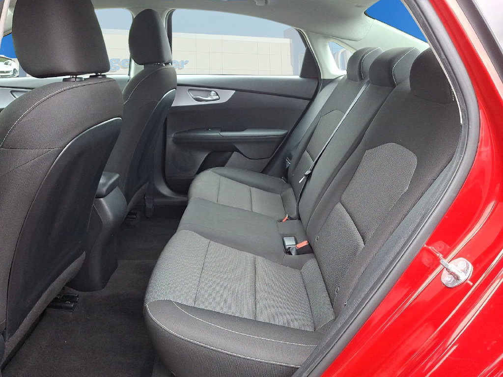 Used 2024 Kia Forte LXS FWD image 7