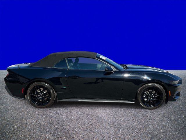 Used 2026 Ford Mustang Premium RWD image 2