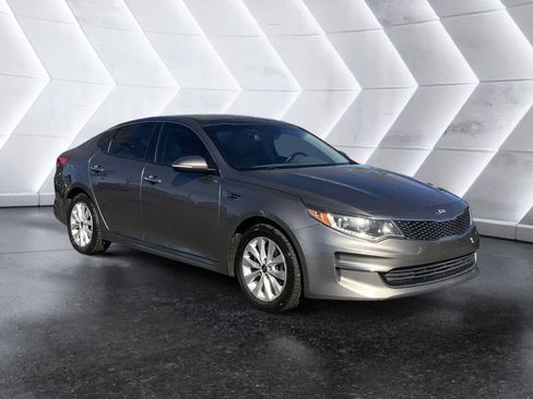 Used 2018 Kia Optima EX w/ Premium Package image 1