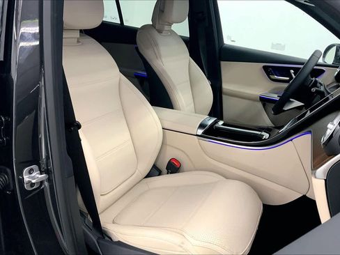 New 2026 Mercedes-Benz GLC 300 image 3