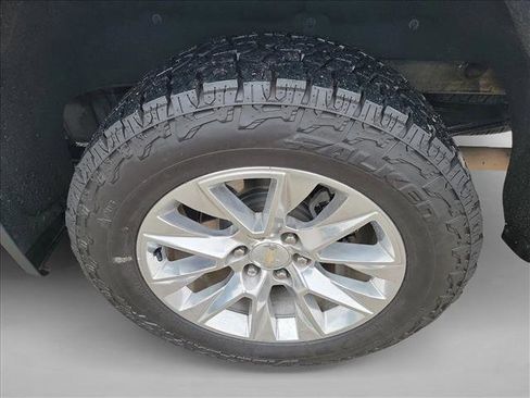 Used 2022 Chevrolet Silverado 1500 LTZ w/ Technology Package image 13