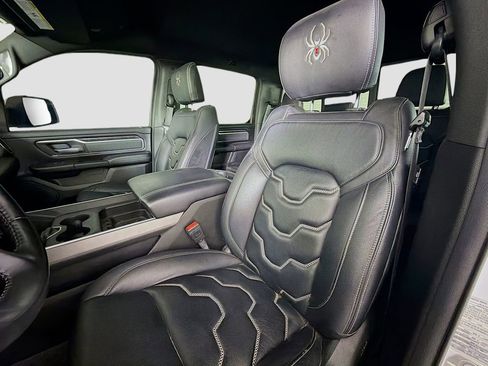 Used 2021 RAM 1500 Big Horn image 13