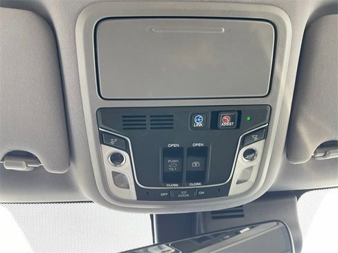 Used 2020 Honda Pilot Elite image 25