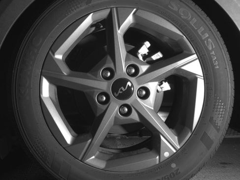 Used 2025 Kia K4 LXS image 14