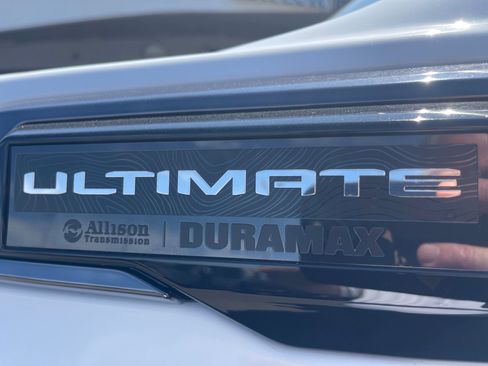 New 2025 GMC Sierra 2500 Denali Ultimate w/ Max Trailering Package image 9