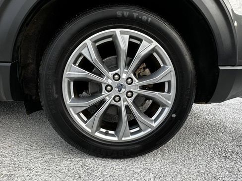 Used 2022 Ford Explorer Limited RWD image 32
