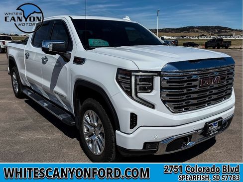 Used 2024 GMC Sierra 1500 Denali w/ Technology Package AWD/4WD image 14