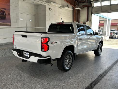 New 2024 Chevrolet Colorado LT w/ LT Convenience Package III image 3