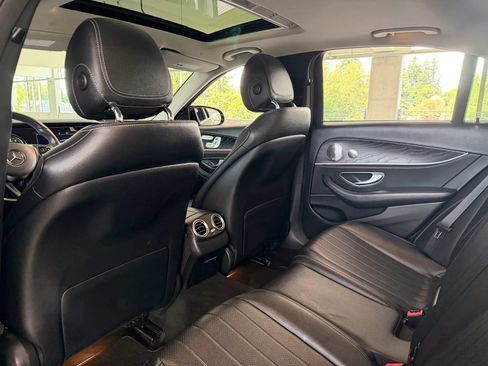 Used 2018 Mercedes-Benz E 300 image 17