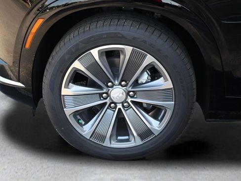 New 2026 Cadillac Vistiq Luxury image 11