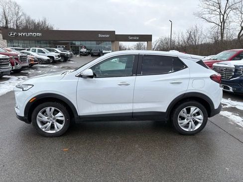 Used 2024 Buick Encore GX Preferred image 2