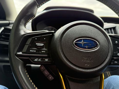 Used 2022 Subaru Crosstrek 2.5i Sport w/ Moonroof Package image 19