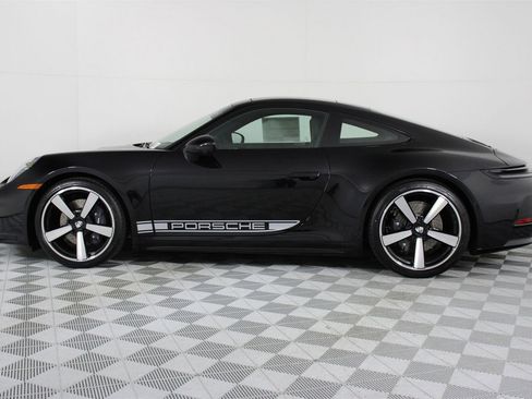 New 2026 Porsche 911 Carrera image 2