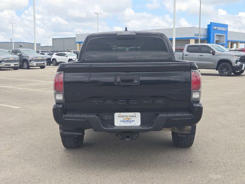 Used 2020 Toyota Tacoma TRD Pro image 4