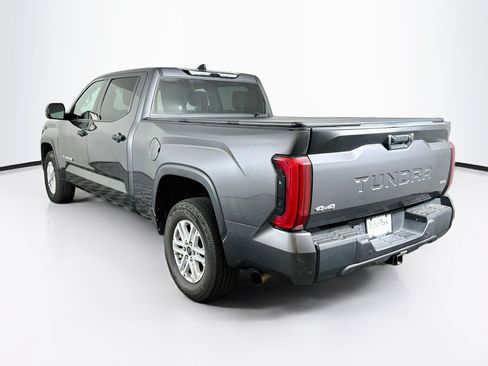 Used 2022 Toyota Tundra SR5 AWD/4WD image 5