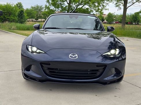 New 2026 MAZDA MX-5 Miata Club w/ Weather Package RWD image 2