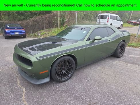 Used 2020 Dodge Challenger R/T w/ Blacktop Package RWD image 2